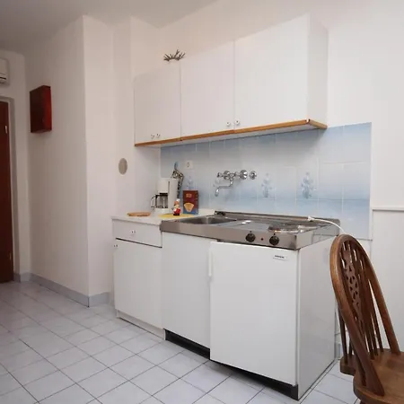 Apartment By The Sea